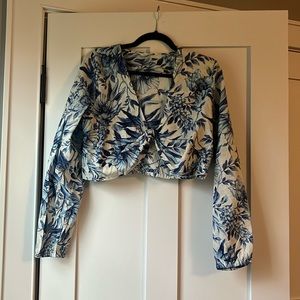 H&M Blue Floral Cropped Linen Blouse - Size L